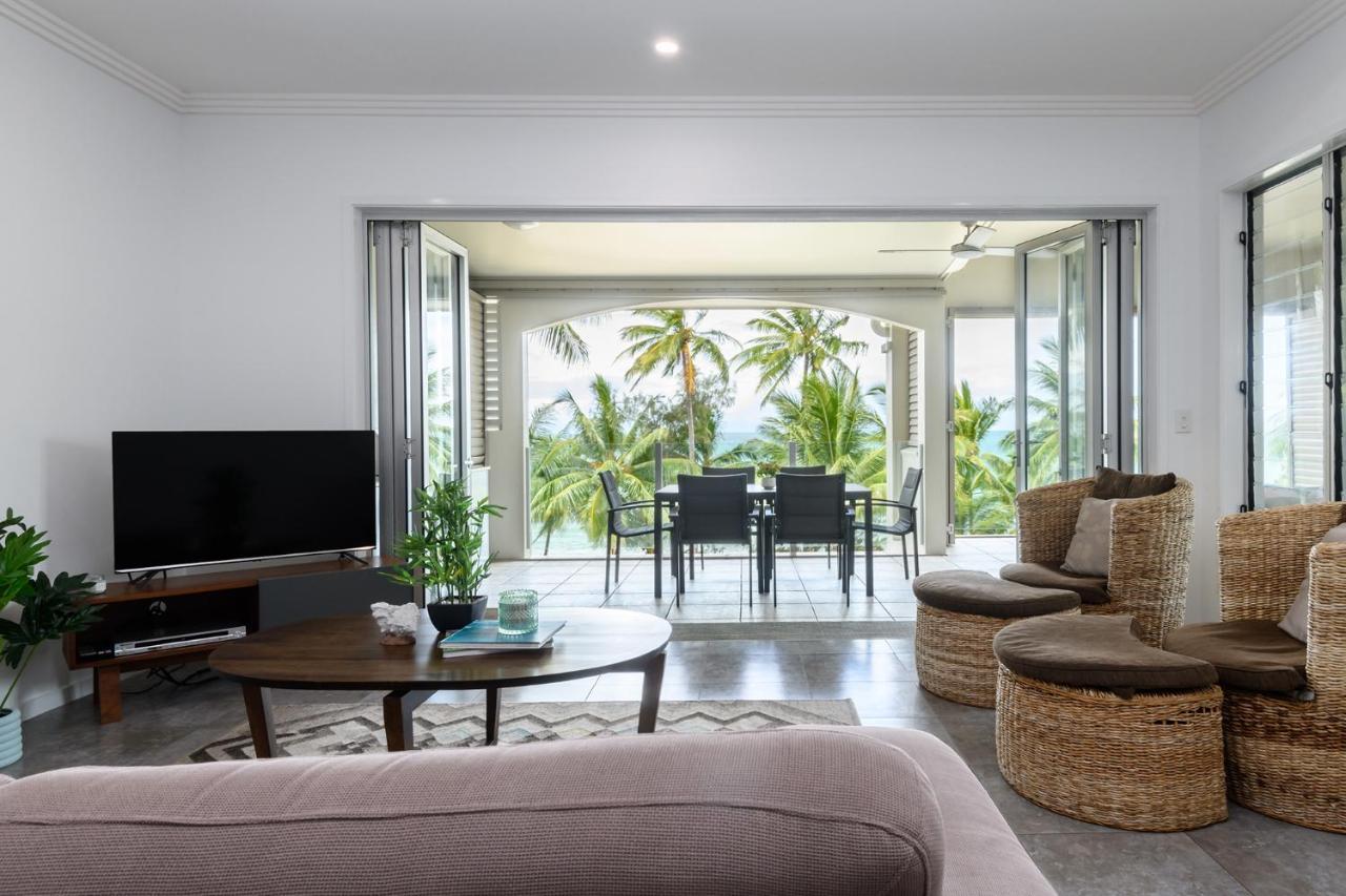 Island Views Beachfront Apartments بالم كوف المظهر الخارجي الصورة