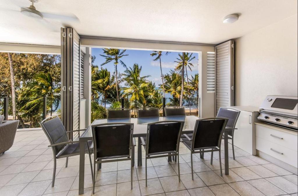 Island Views Beachfront Apartments بالم كوف المظهر الخارجي الصورة