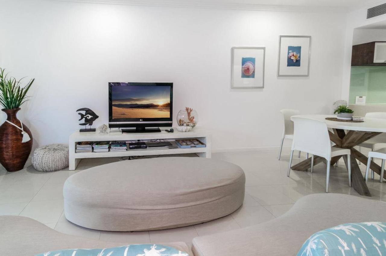 Island Views Beachfront Apartments بالم كوف المظهر الخارجي الصورة