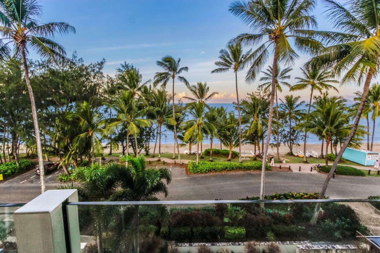 Island Views Beachfront Apartments بالم كوف المظهر الخارجي الصورة