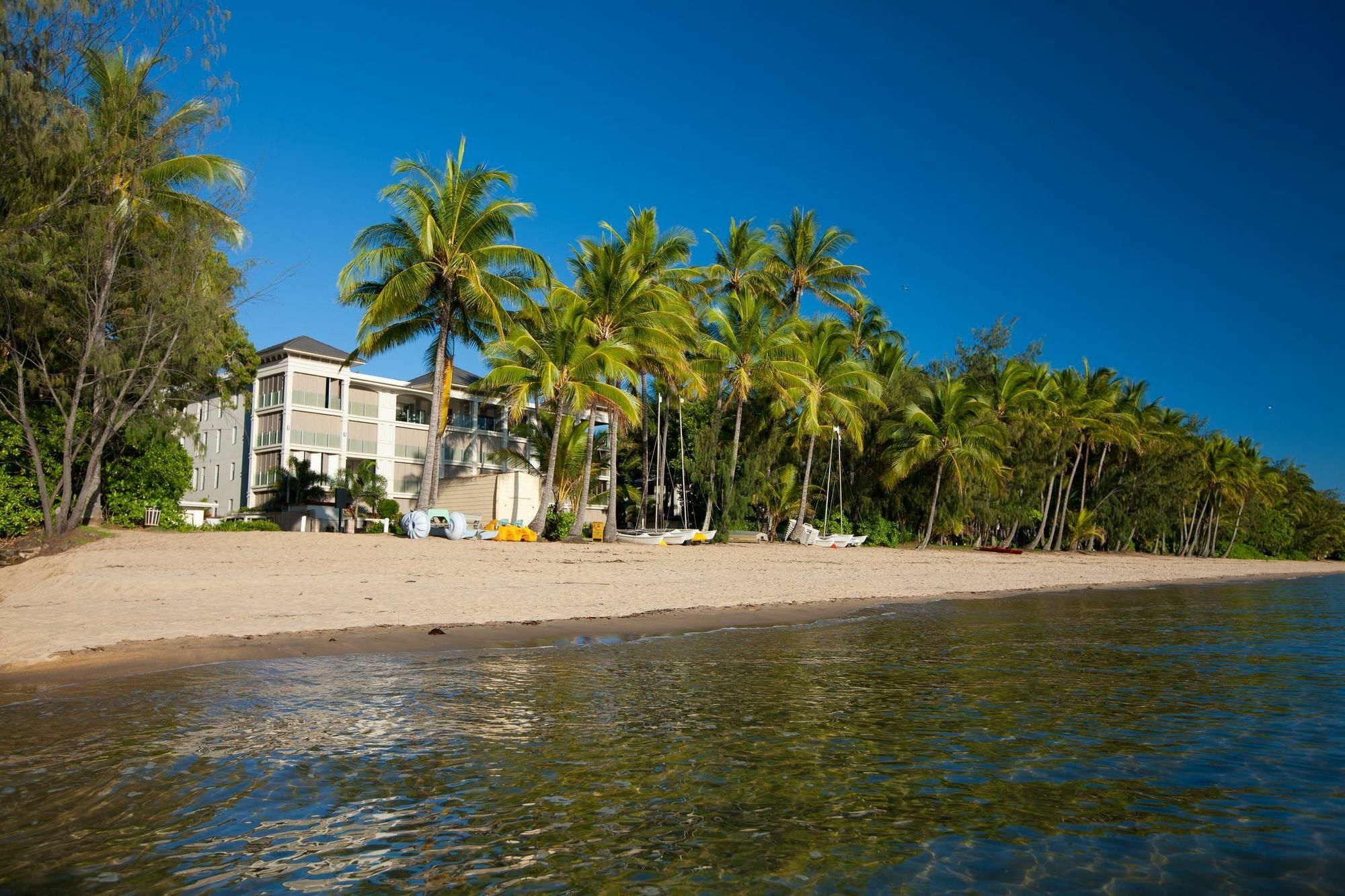 Island Views Beachfront Apartments بالم كوف المظهر الخارجي الصورة