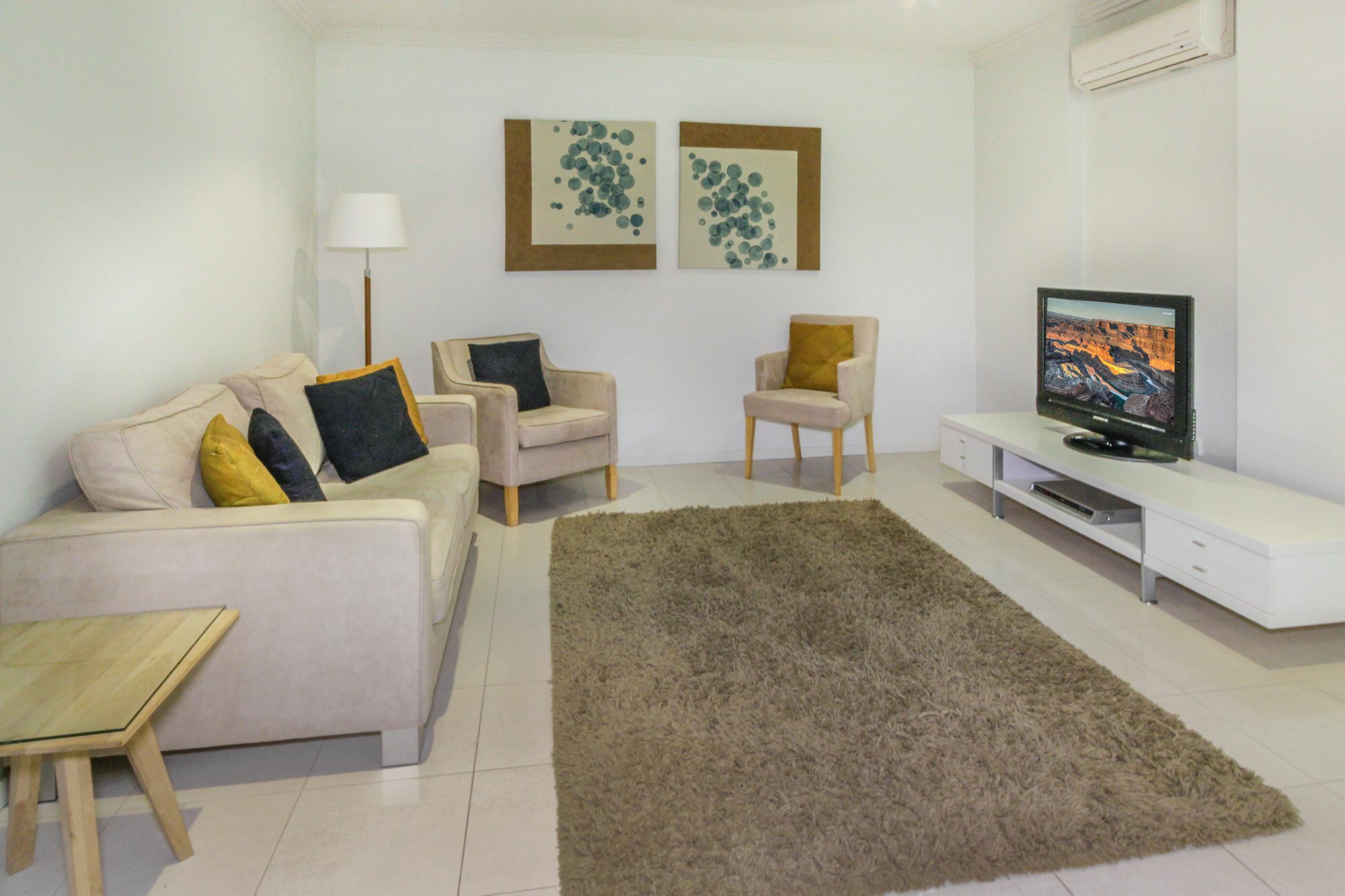 Island Views Beachfront Apartments بالم كوف المظهر الخارجي الصورة