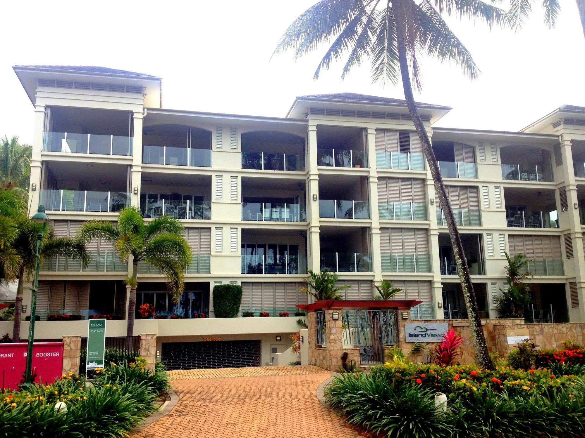 Island Views Beachfront Apartments بالم كوف المظهر الخارجي الصورة